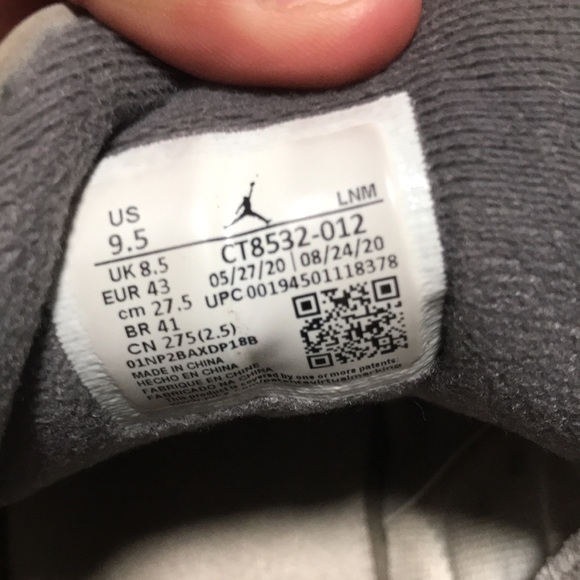 Size 9.5 no box cool gray 3s - Picture 4 of 6